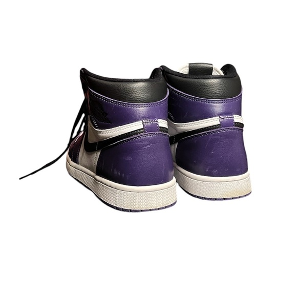 AIR JORDAN 1 RETRO HIGH OG - Picture 3 of 5